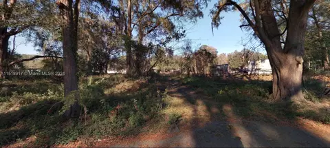 Unassigned Location Re, Gainesville, FL 32616