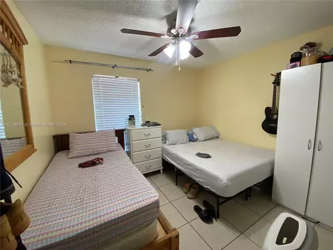 Undisclosed, Hialeah, FL 33012 photo 10