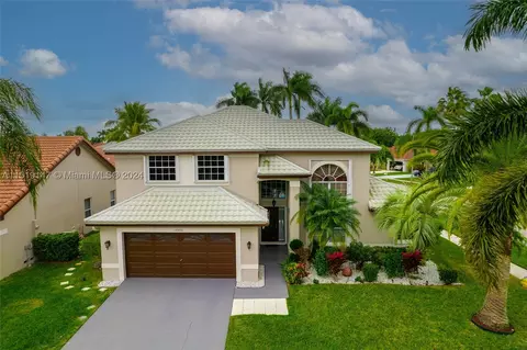 17506 NW 8th St, Pembroke Pines, FL 33029