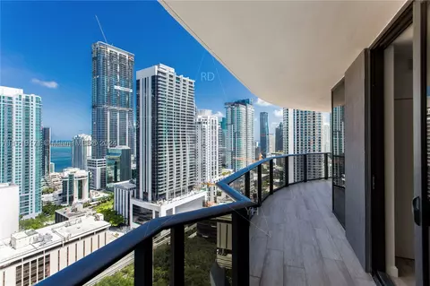 45 SW 9th St #2303, Miami, FL 33130