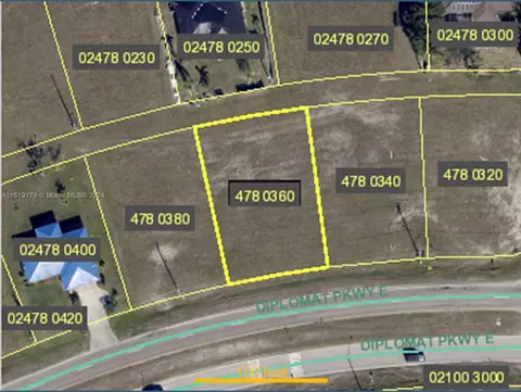 701 Diplomat Pkwy E, Cape Coral, FL 33909