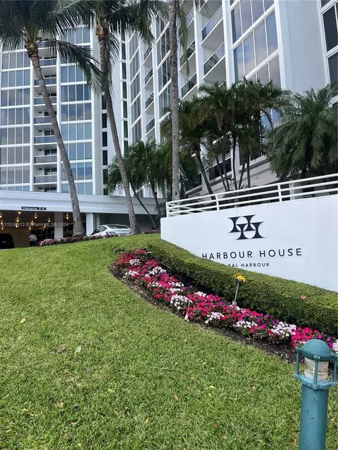 10275 Collins Ave #207, Bal Harbour, FL 33154