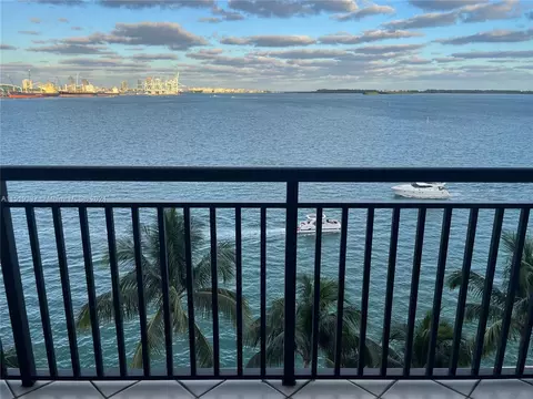 540 Brickell Key Dr #832, Miami, FL 33131
