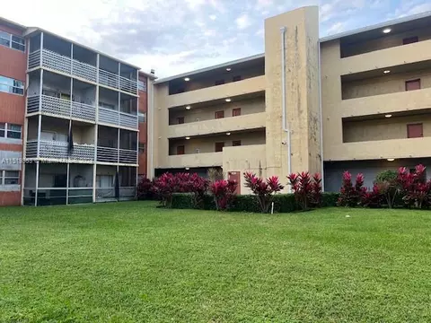 3600 NW 21st St #301, Lauderdale Lakes, FL 33311
