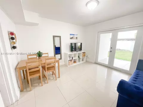 14961 Harding Ln, Homestead, FL 33033