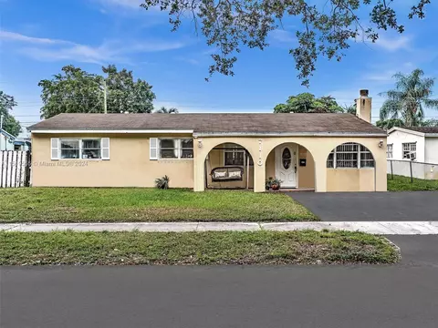 7110 Liberty St, Hollywood, FL 33024