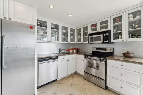 609 Ocean Dr #7H, Key Biscayne, FL 33149 photo 6