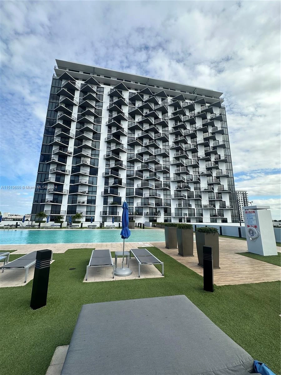 5300 NW 85th Ave Unit 306