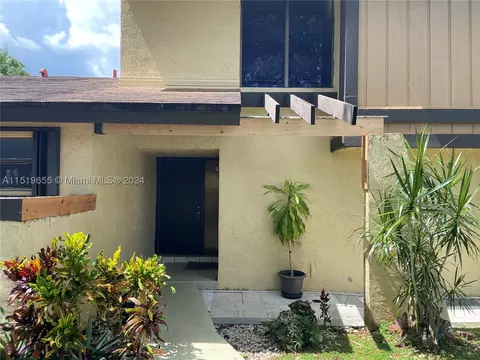 7100 SW 127th Ct, Miami, FL 33183
