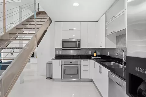 60 SW 13th St #4812, Miami, FL 33130 photo 12
