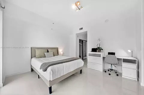 60 SW 13th St #4812, Miami, FL 33130 photo 15