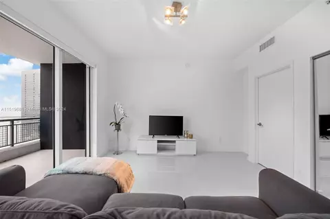 60 SW 13th St #4812, Miami, FL 33130 photo 7