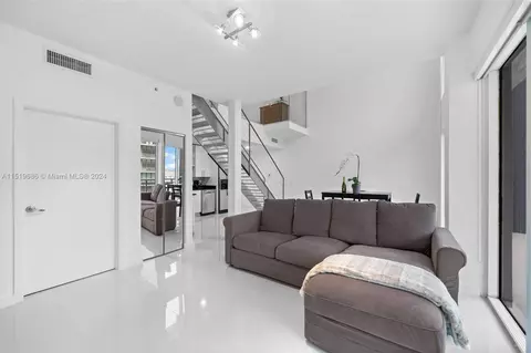 60 SW 13th St #4812, Miami, FL 33130 photo 5