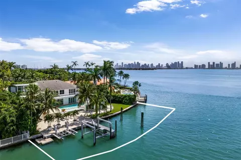 1835 W 27th St, Miami Beach, FL 33140
