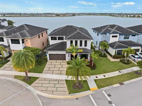 15540 NW 88th Ave, Miami Lakes, FL 33018