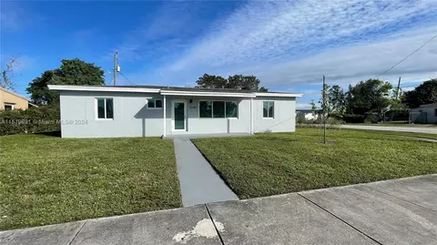15901 NW 27, Miami Gardens, FL 33054
