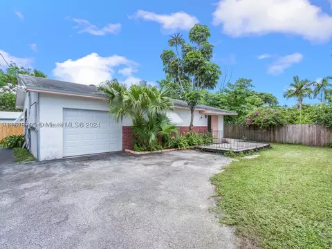 2640 Garfield St, Hollywood, FL 33020
