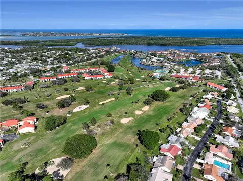 View/Area - 5463 SE Miles Grant Rd #B211, Stuart, FL 34997 photo 9 of 14