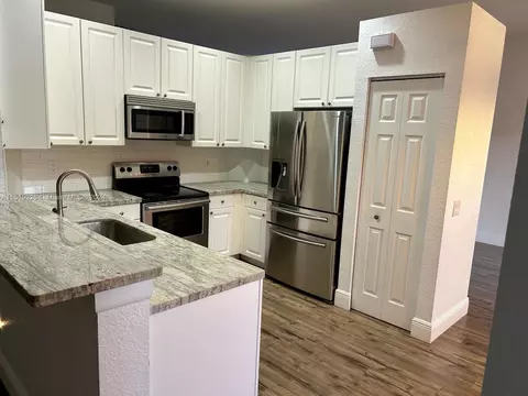 793 Tanglewood Cir, Weston, FL 33327