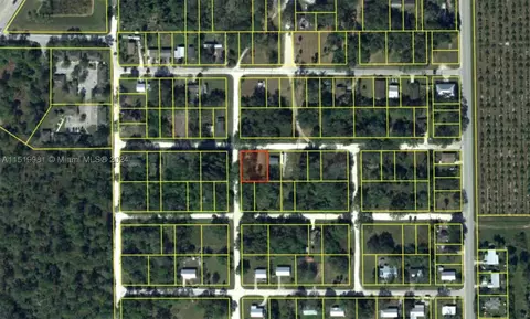 West Seminole Ave, La Belle, FL 33935