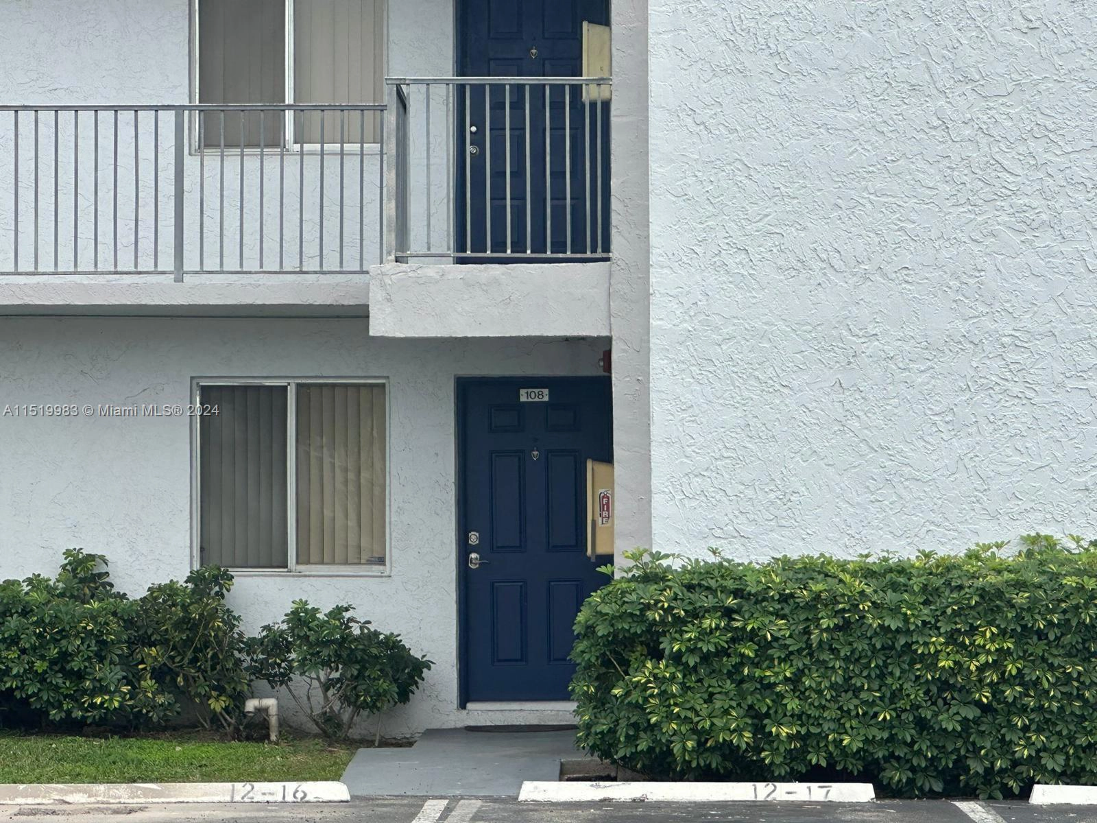 8540 N SHERMAN Cir Unit 108  