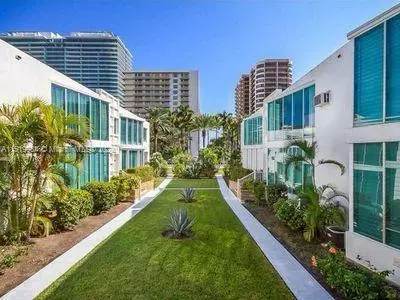 10178 Collins Ave #105, Bal Harbour, FL 33154