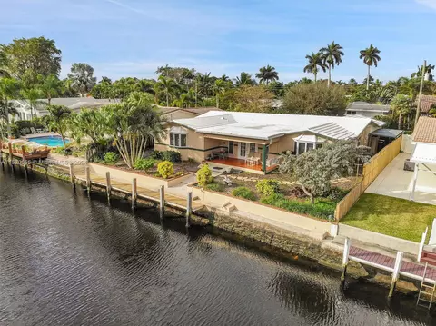 2306 NE 17th Ave, Wilton Manors, FL 33305