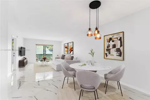 2731 NE 14th St Cswy #223, Pompano Beach, FL 33062