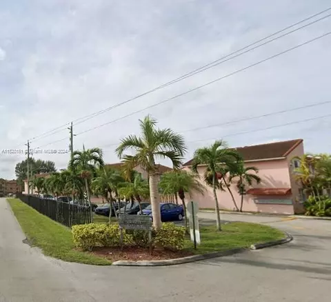 8023 Lake Dr #105, Doral, FL 33166