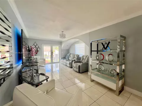 375 E 63rd St, Hialeah, FL 33013 photo 5