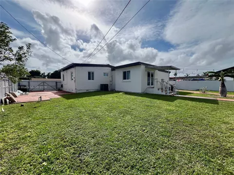 375 E 63rd St, Hialeah, FL 33013 photo 13