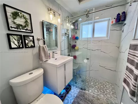 375 E 63rd St, Hialeah, FL 33013 photo 16