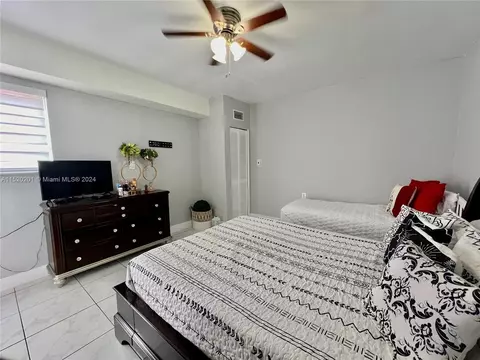 375 E 63rd St, Hialeah, FL 33013 photo 20