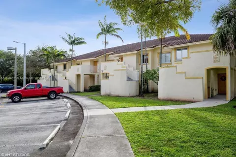 6220 SW 47th Ct #203, Davie, FL 33314