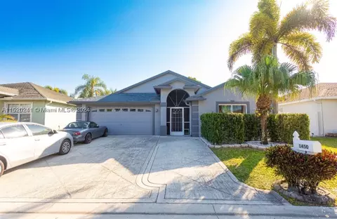 1450 Fairway Cir, Greenacres, FL 33413