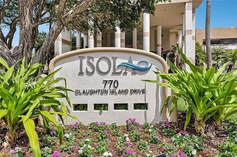 770 Claughton Island Dr #1115, Miami, FL 33131