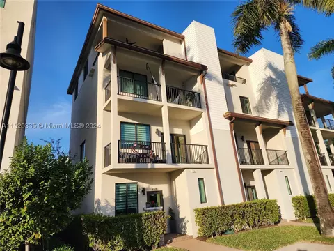 4714 NW 84th Ct, Doral, FL 33166