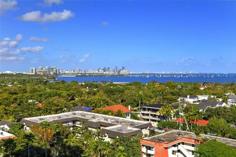 10 Edgewater Dr #PHD, Coral Gables, FL 33133