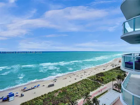 6365 Collins #1102, Miami Beach, FL 33141