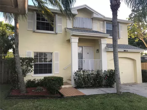 9853 SW 117th Pl, Miami, FL 33186
