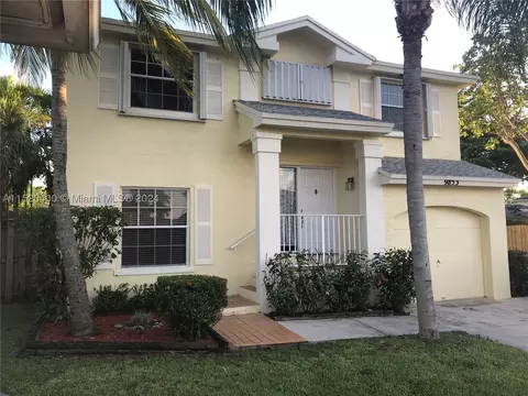9853 SW 117th Pl, Miami, FL 33186