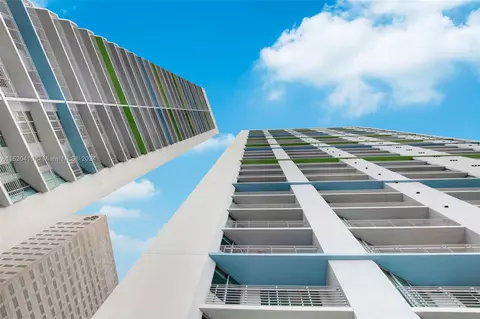 325 S Biscayne Blvd #1619, Miami, FL 33131