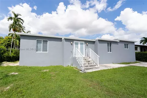 1932 SW 82nd Ct, Miami, FL 33155
