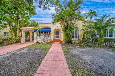 1229 Alhambra Cir, Coral Gables, FL 33134