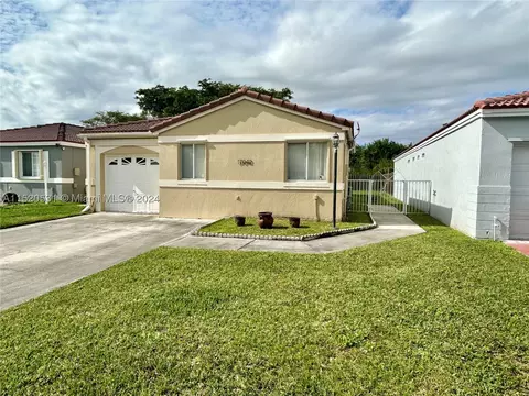 17042 SW 142nd Pl, Miami, FL 33177