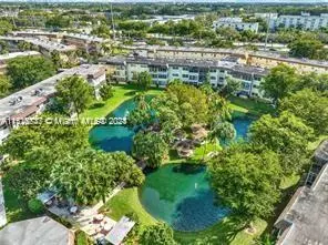 5131 W Oakland Park Blvd #208, Lauderdale Lakes, FL 33313