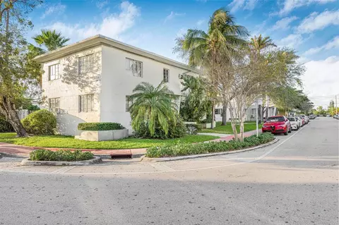 8300 Crespi Blvd #2, Miami Beach, FL 33141
