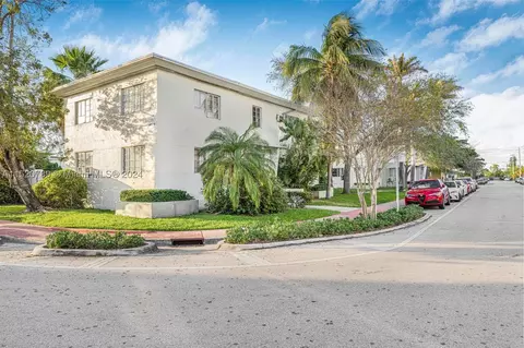 8300 Crespi Blvd #2, Miami Beach, FL 33141