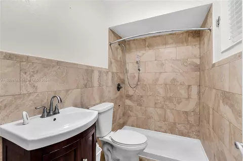 7171 W 2nd Ln, Hialeah, FL 33014 photo 22