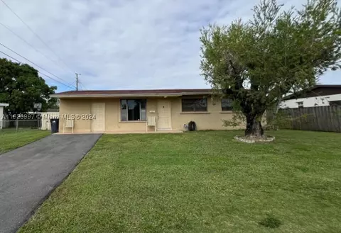10341 SW 50th St, Miami, FL 33165